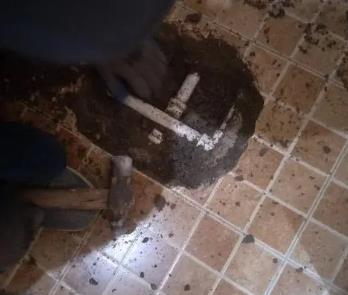东兰卫生间漏水维修公司为您分享下卫生间渗水如何处理及注意事项